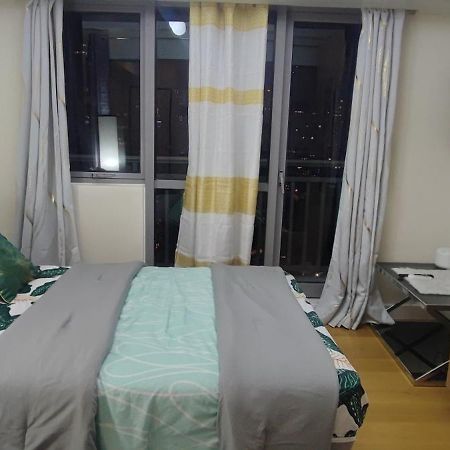 Aveline Suites Elite Rockwell View Acqua Private Residences Near Rockwell Makati Μανίλα Εξωτερικό φωτογραφία