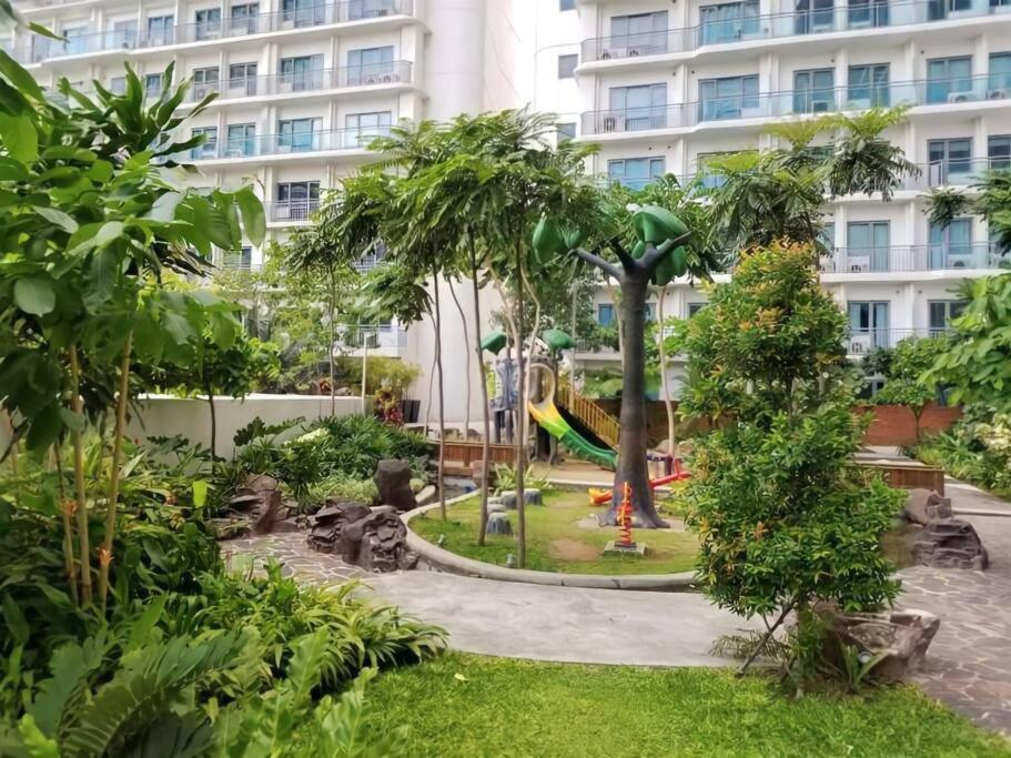 Aveline Suites Elite Rockwell View Acqua Private Residences Near Rockwell Makati Μανίλα Εξωτερικό φωτογραφία