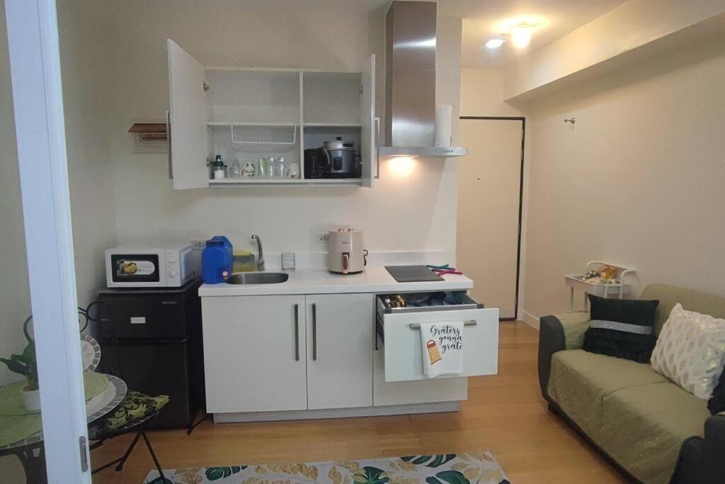 Aveline Suites Elite Rockwell View Acqua Private Residences Near Rockwell Makati Μανίλα Εξωτερικό φωτογραφία