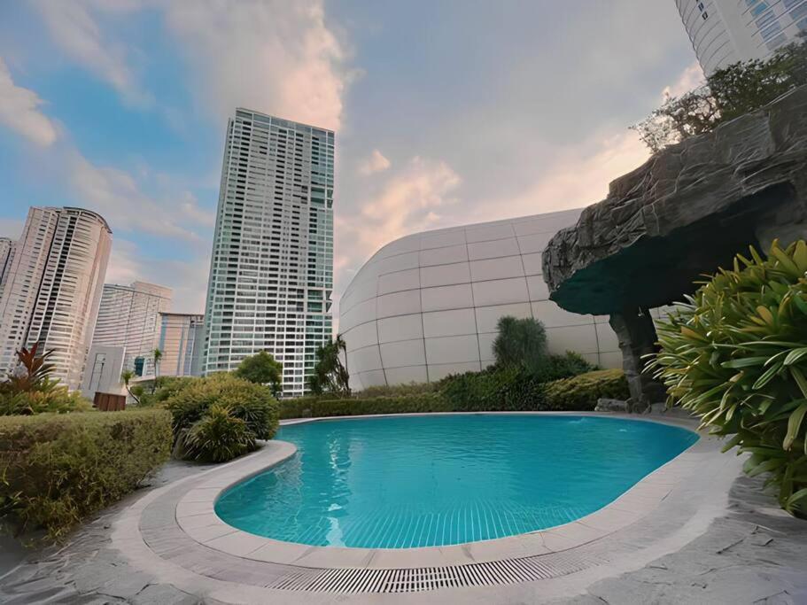 Aveline Suites Elite Rockwell View Acqua Private Residences Near Rockwell Makati Μανίλα Εξωτερικό φωτογραφία