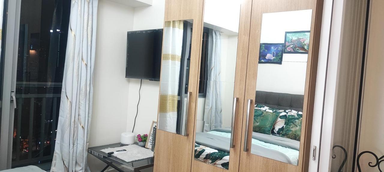 Aveline Suites Elite Rockwell View Acqua Private Residences Near Rockwell Makati Μανίλα Εξωτερικό φωτογραφία